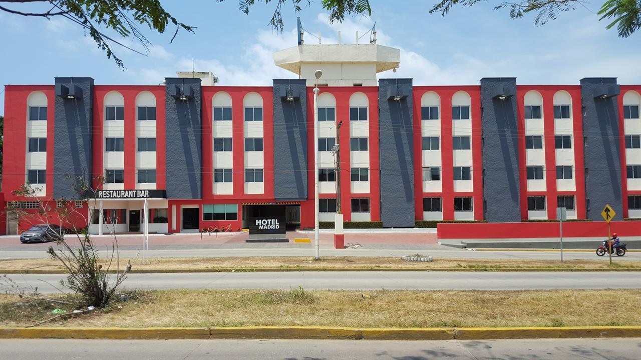 Hotel Madrid Minatitlan Exterior photo